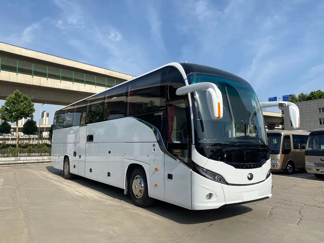 Yutong 6128 для Автопарк автобусов Москва и микроавтобусы